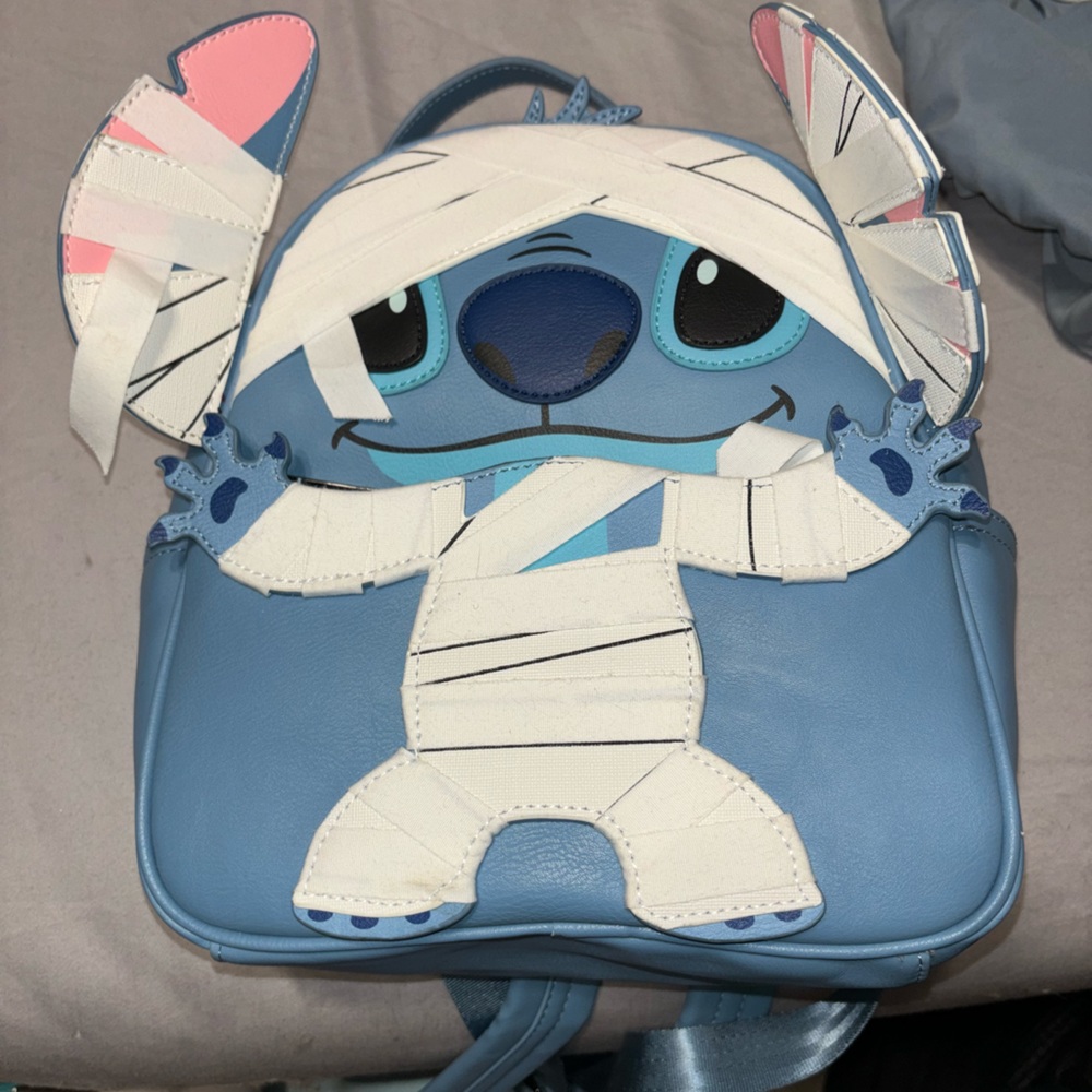 LIMITED EDITION NEW Disney Her Universe Halloween Mummy Stitch mini backpack